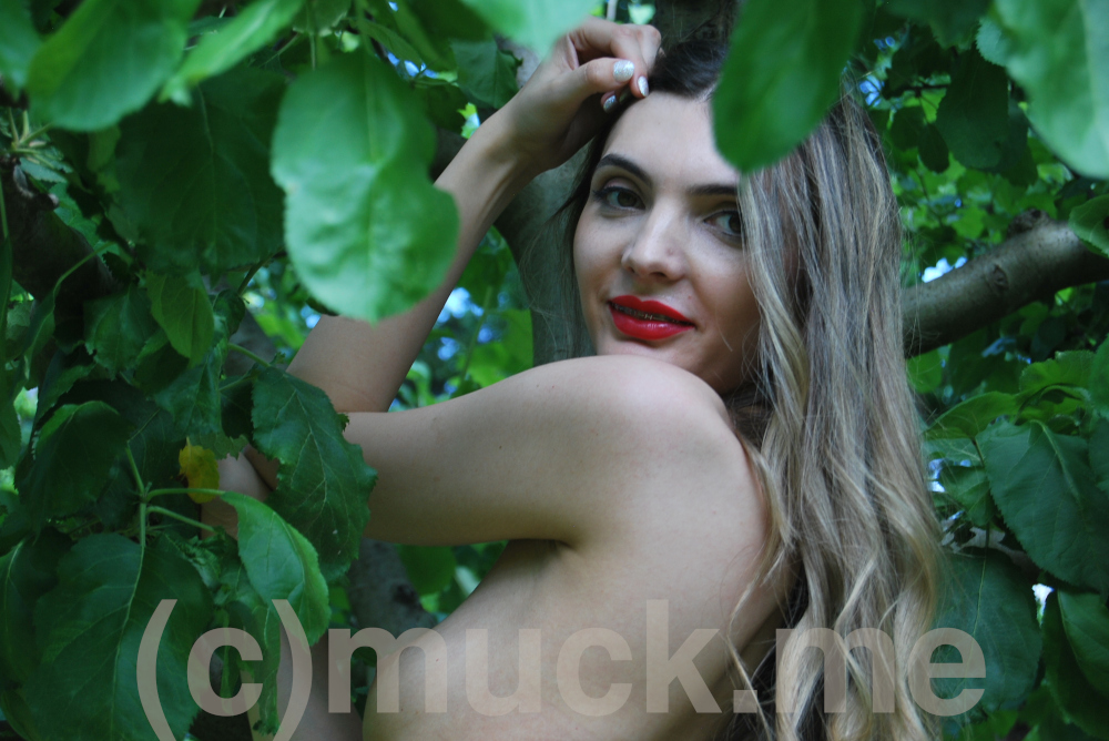 Adelina – Masseuse